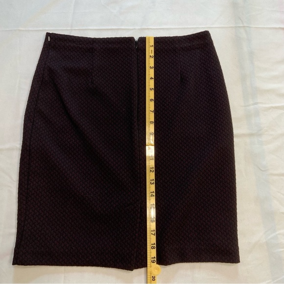 Banana Republic Black Knee-Length Pencil Skirt - Picture 8 of 8